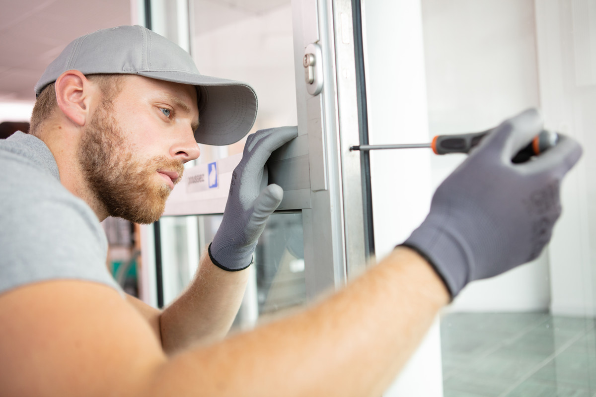 What Can a Commercial Locksmith Do for Your Business